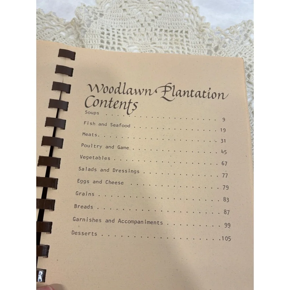 Vintage Woodlawn Plantation Cook Book 1980 Signed Nancy Hirst Pope-Leighey House